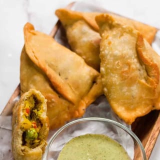 Vegetable Samosa (2pc)