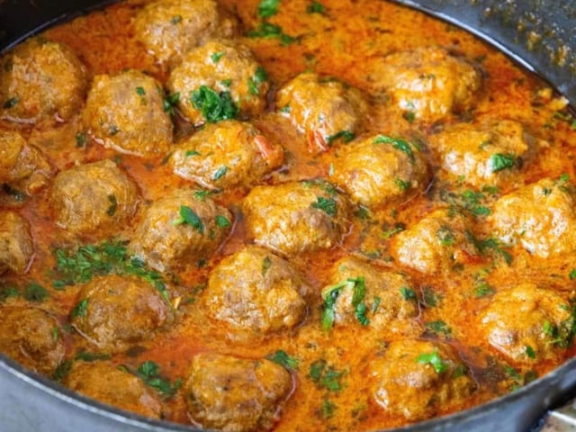 Meatballs Curry.
